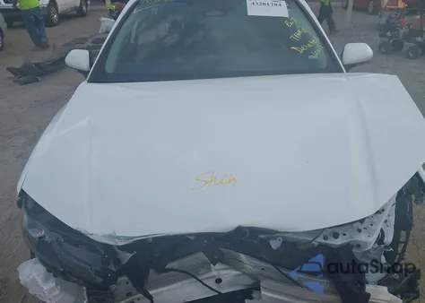 2025 Toyota Camry Le z USA, uszkodzony, nr VIN 4T1DAACK3SU045989